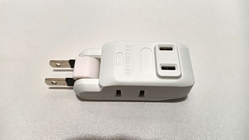 オーム電機(OHM)マイクロタップ 4個口 HS-A1415Wの横向き