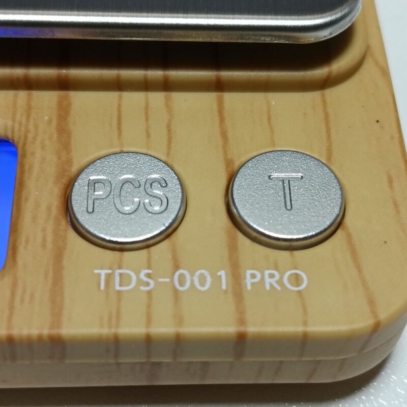 TOKAIZ デジタルスケール TDS-001 PROの個数計量ボタンと0表示ボタン。