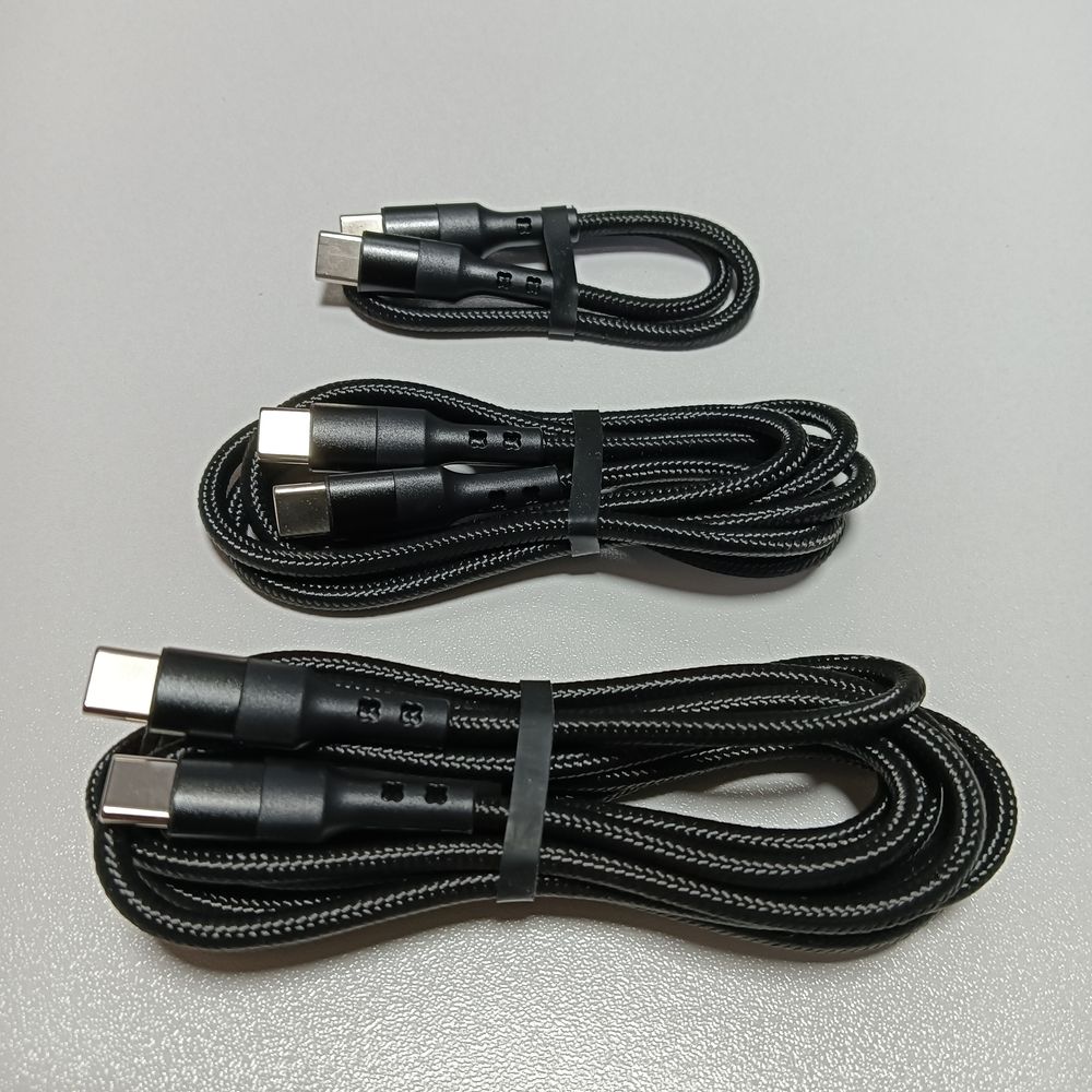 無名メーカーの30cm・1m・2mの充電ケーブル。
